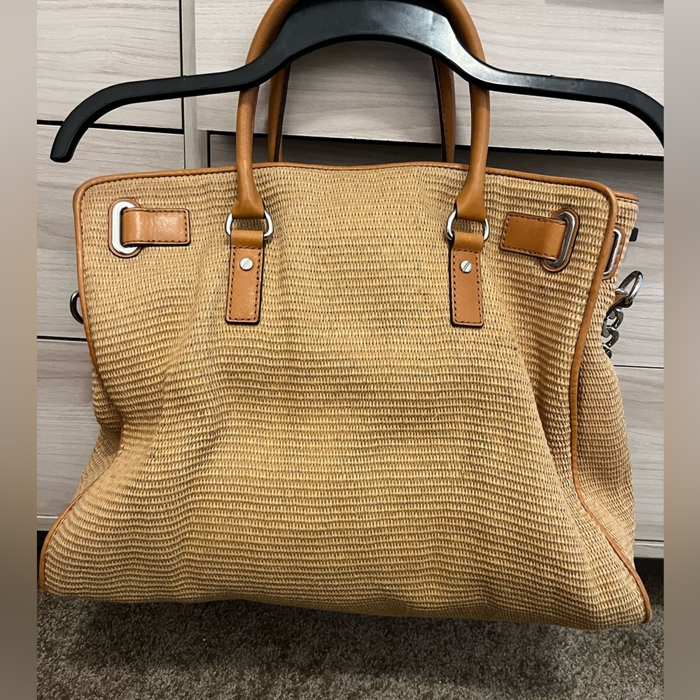 Vintage Michael Kors Large Hamilton Tan Woven Bag Purse Tote Silver hardware - Picture 2 of 15